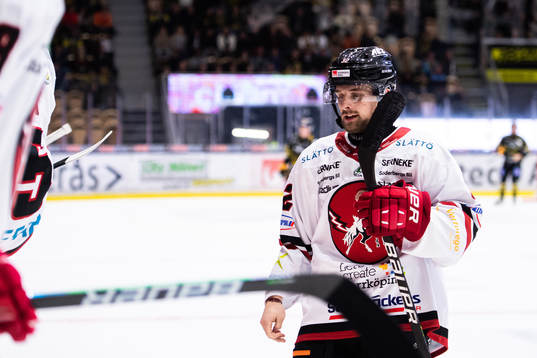Vita Hästens Philip Alftberg deppar