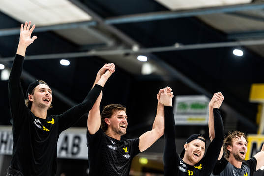 Västerås Mikael Frycklund mfl jublar
