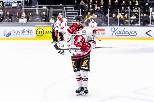 Vita Hästens Philip Alftberg deppar