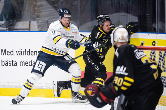 s Simon Önerud och AIK:s Alexander Deilert