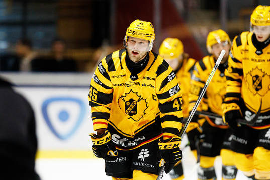 Skellefteås Oscar Möller jublar