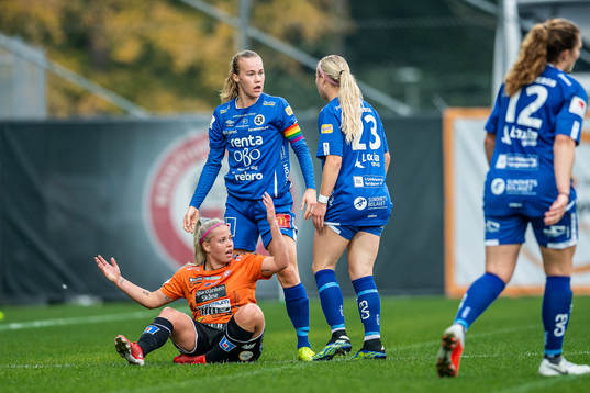 Kristianstads Therese Sessy Åsland reagerar