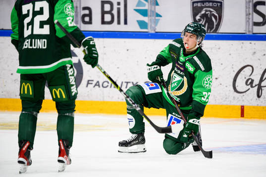 Färjestads Albert Johansson deppar
