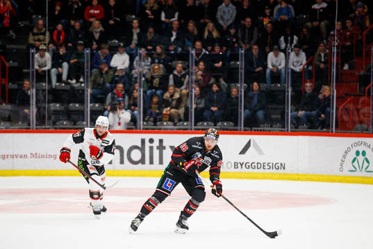 Malmö Redhawks Pathrik Westerholm och Örebros Robin Kovacs