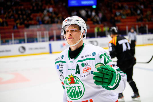Rögles Anton Bengtsson jublar