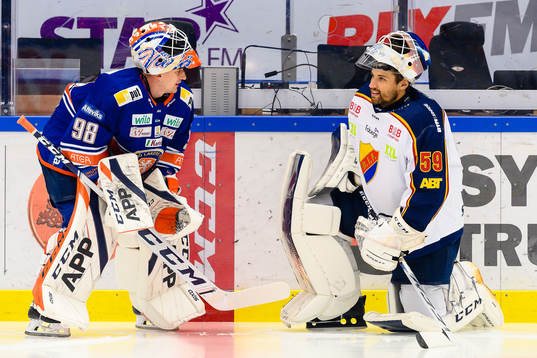 Växjös målvakt Janis Kalnins och Djurgårdens målvakt