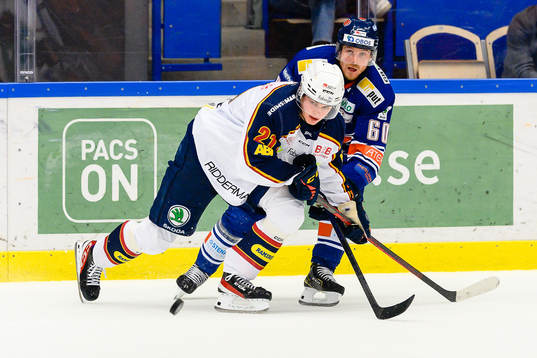 Djurgårdens Filip Cederqvist och Växjös Erik Josefsson