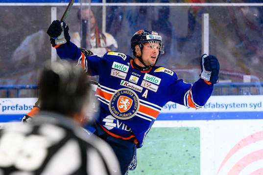 Växjös Martin Lundberg jublar