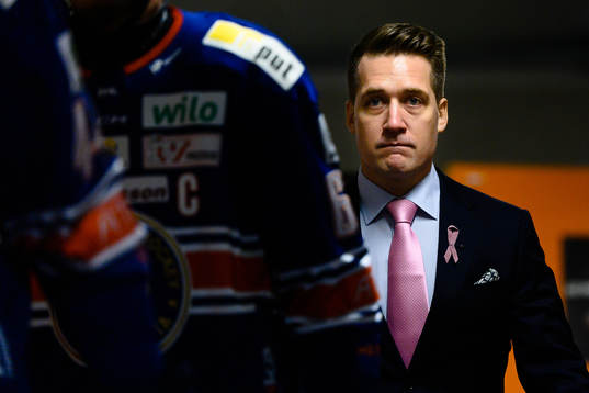 Växjös tränare Sam Hallam