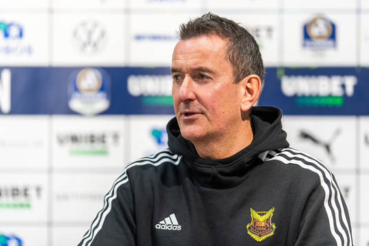 Östersunds tränare Per Joar Hansen på presskonferensen
