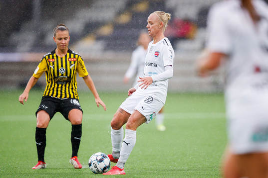 Häckens Julia Zigiotti Olme och Rosengårds Caroline Seger