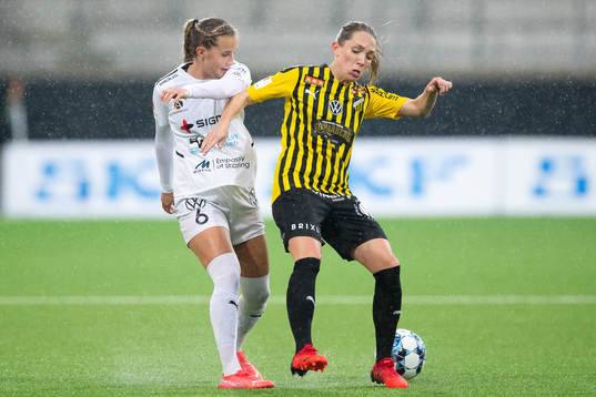 Rosengårds Ria Noora Minerva Öling och Häckens Elin