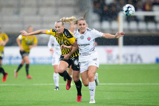 Häckens Stina Blackstenius och Rosengårds Gudrun