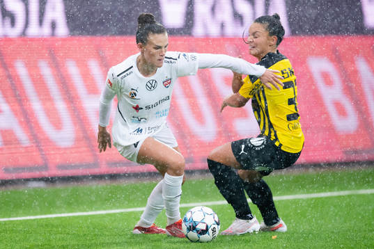Rosengårds Katrine Veje och Häckens Johanna Rytting