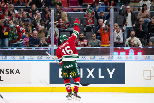 Frölundas Stefan Elliot  jublar