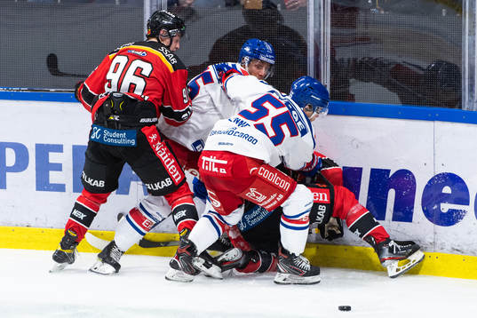 Luleås Pontus Andreasson, Oskarshamns David Quenneville