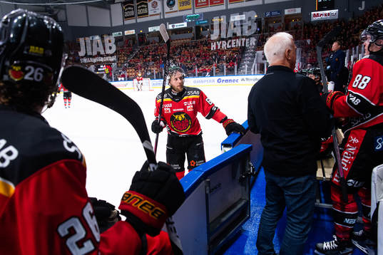 Luleås Linus Omark deppar