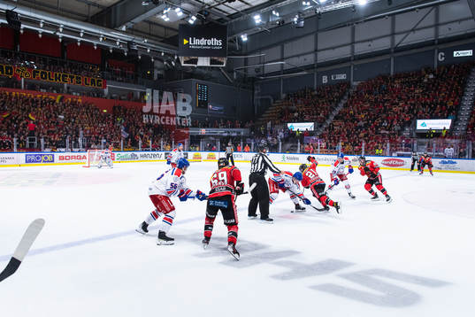 Luleås Juhani Tyrväinen tekar