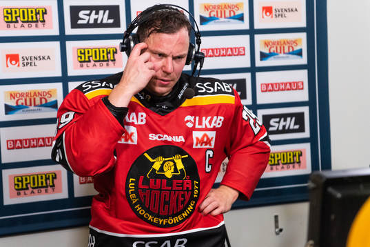 Luleås Erik Gustafsson deppar och