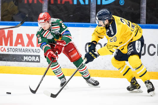 Moras Viktor Larsson och Södertäljes Tobias Lindberg