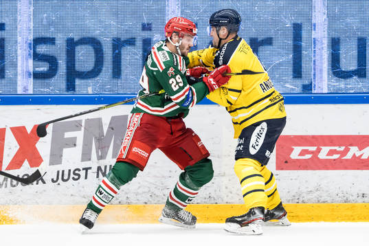 Moras Johan Persson och Södertäljes Alexander Anderberg