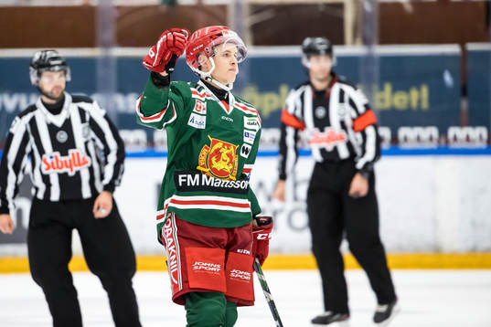 Moras Emil Oksanen jublar