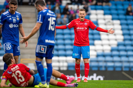 Helsingborgs Rasmus Karjalainen agerar
