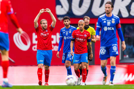 Helsingborgs Charlie Weberg jublar