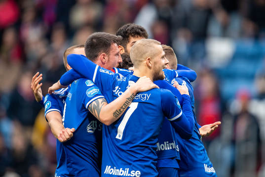 Sundsvalls spelare jublar