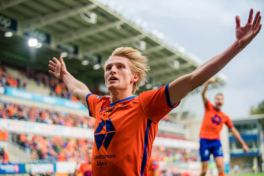 Bläddra bland fler bilder av Football, OBOS-ligaen, Aalesund - HamKam