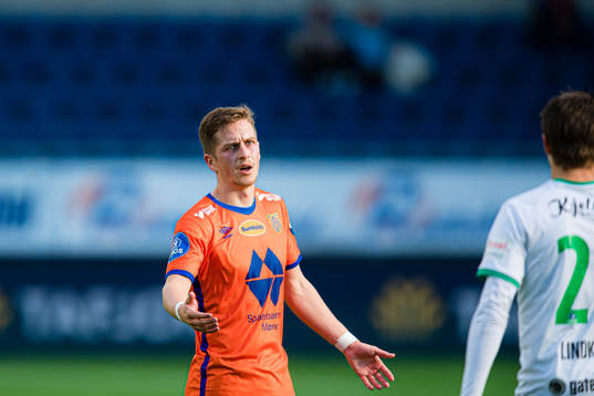 Simen Bolkan Nordli of Aalesund reacts