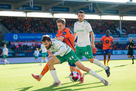 Aleksander Melgalvis of HamKam and Simen Bolkan Nordli of