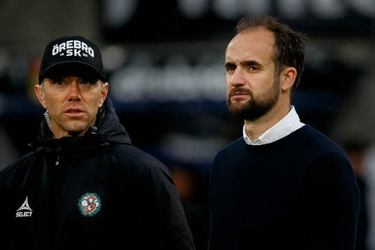 Örebros tränare Vitor Gazimba deppar