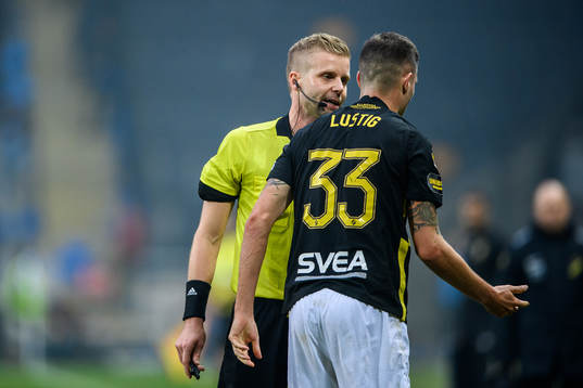s Mikael Lustig