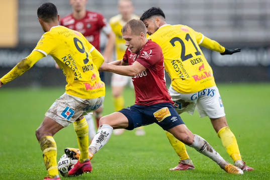 Falkenbergs Oliver Hintsa och Mahmut Özen mot Örgrytes