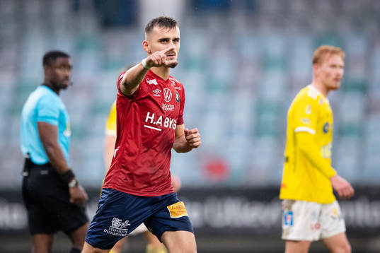 Örgrytes Ajdin Zeljkovic jublar