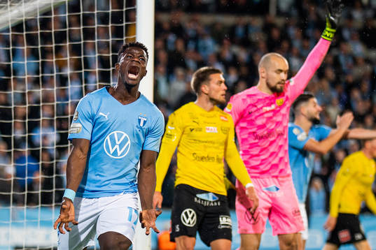 Malmö FFs Malik Abubakari deppar