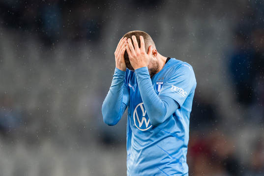 Malmö FFs Lasse Nielsen deppar