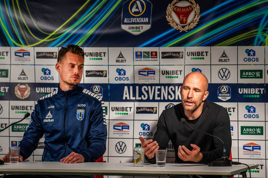 Sirius tränare Daniel Bäckström och Kalmars tränare