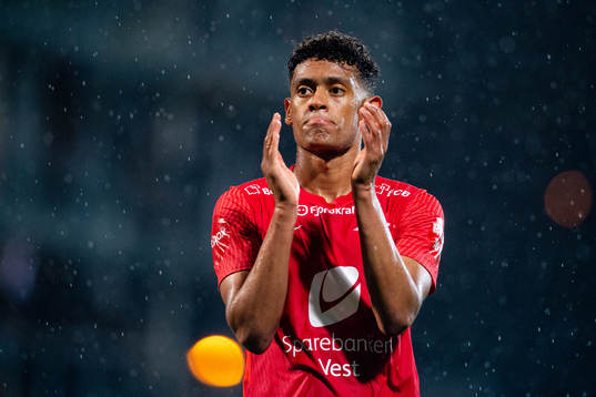 Japhet Sery Larsen of Brann looks dejected