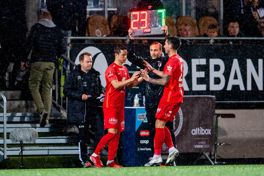 Mathias Knutsen Rasmussen of Brann is being substituted