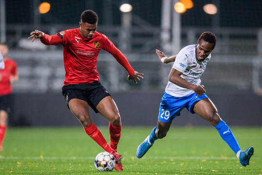 Vasalunds Isak Hien och Värnamos Christian Moses