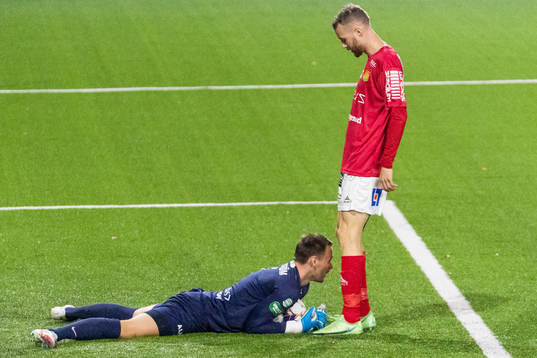 Västerås målvakt Anton Fagerström och GAIS Daniel