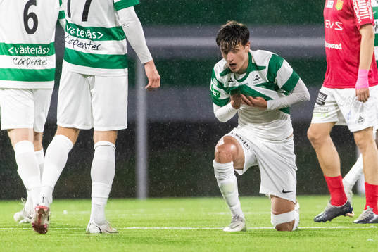 Västerås Olle Edlund har ont