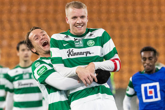 Västerås Viktor Prodell jublar med Simon Johansson