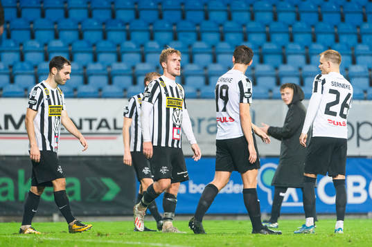 Landskronas Robin Hofsö och Philip Andersson deppar