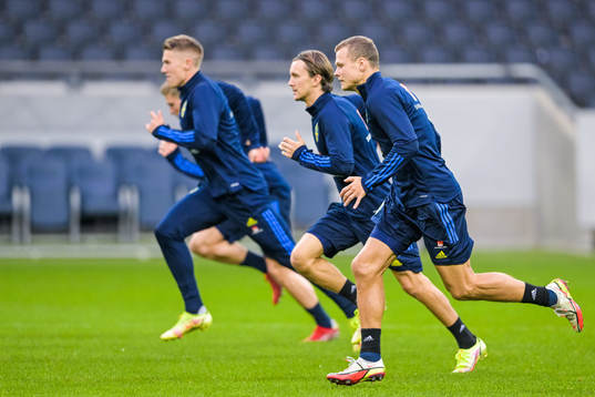 Kristoffer Olsson and Viktor Claesson of the Swedish