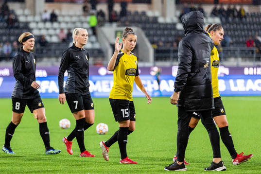 Luna Nörgaard Gevitz, Stina Blackstenius and Julia