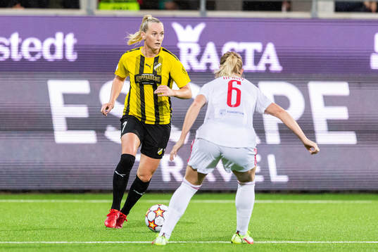 Stina Blackstenius of Häcken