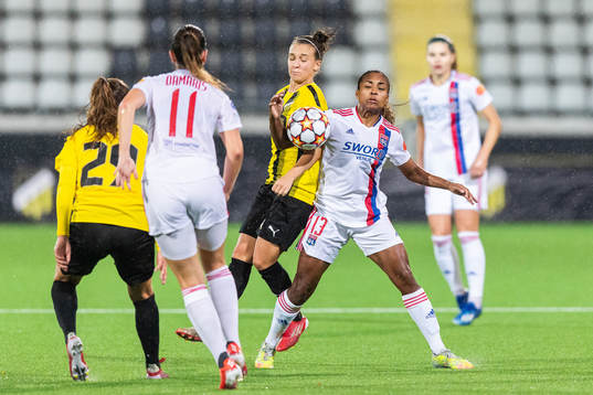 Julia Zigiotti Olme of Häcken och Catarina Macario of Lyon